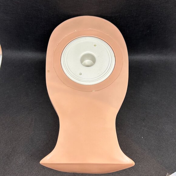 New with tags Eyelash training mannequin w/ 6 removable eyelids - Picture 2 of 2